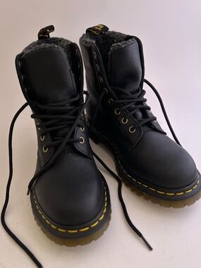 Dr. Martens Lined Boots Black US 7, New No Box